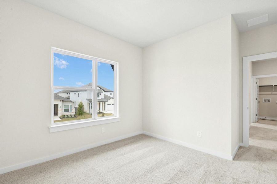Spacious, unfurnished interior of a new home in University Heights, Round Rock (Image 27).