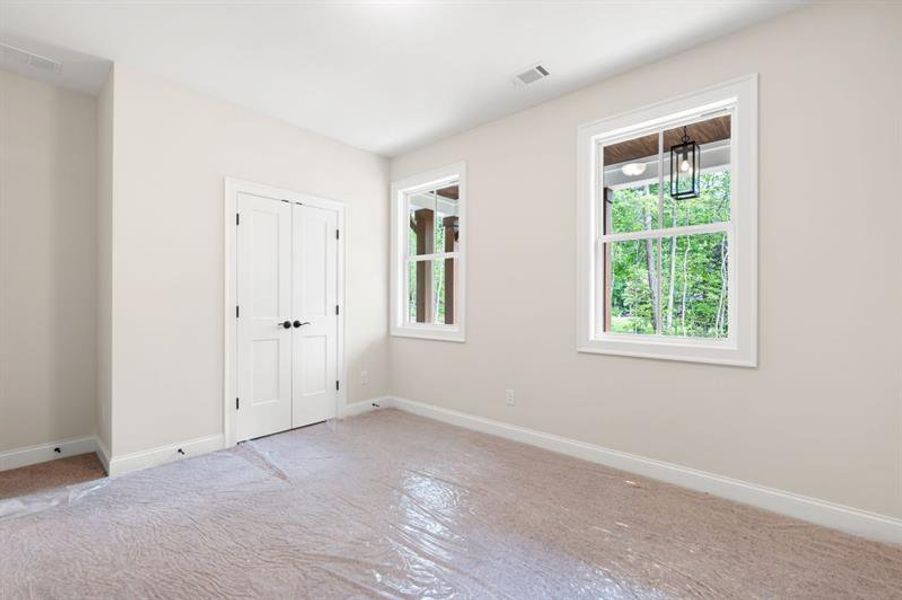 Spacious, unfurnished interior of a new home in , Dallas (Image 13).