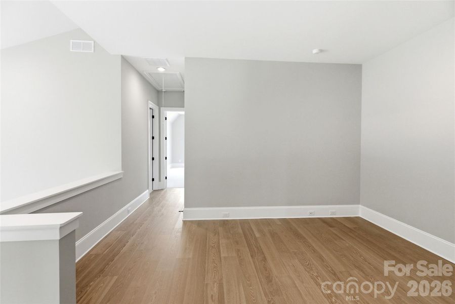Spacious, unfurnished interior of a new home in Ferncliff at Cotswold, Charlotte (Image 10).