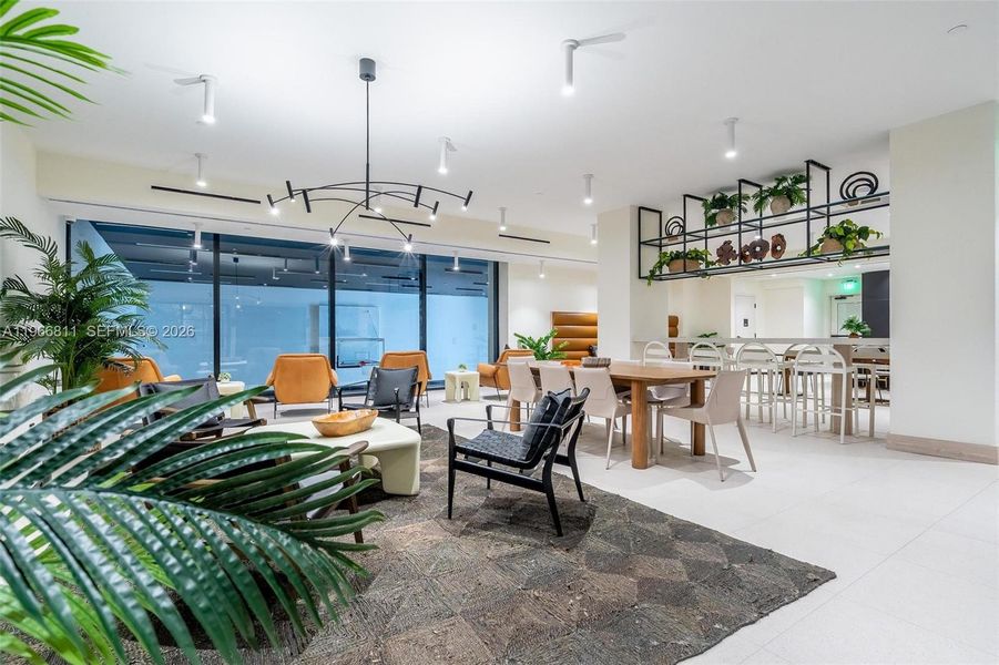 Community amenities in , Miami (Image 63).