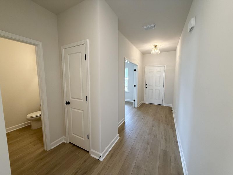 Spacious, unfurnished interior of a new home in , Summerville (Image 24).