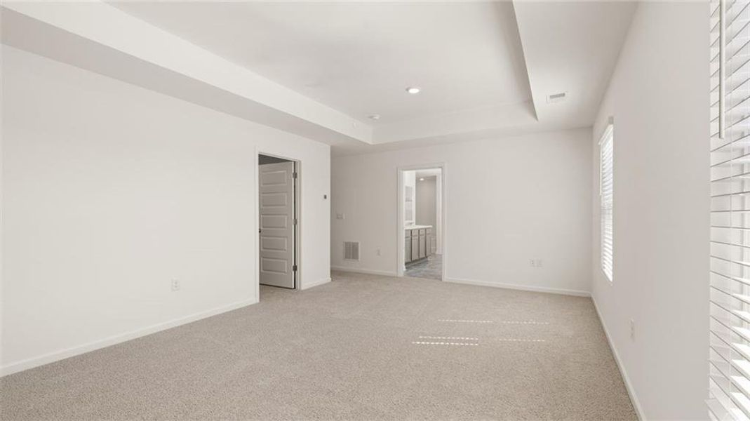 Spacious, unfurnished interior of a new home in Poplar Preserve, Newnan (Image 36).