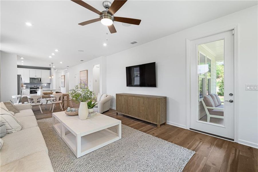 Furnished interior view inside a new home in Del Webb at Lake Oconee, Greensboro (Image 5).