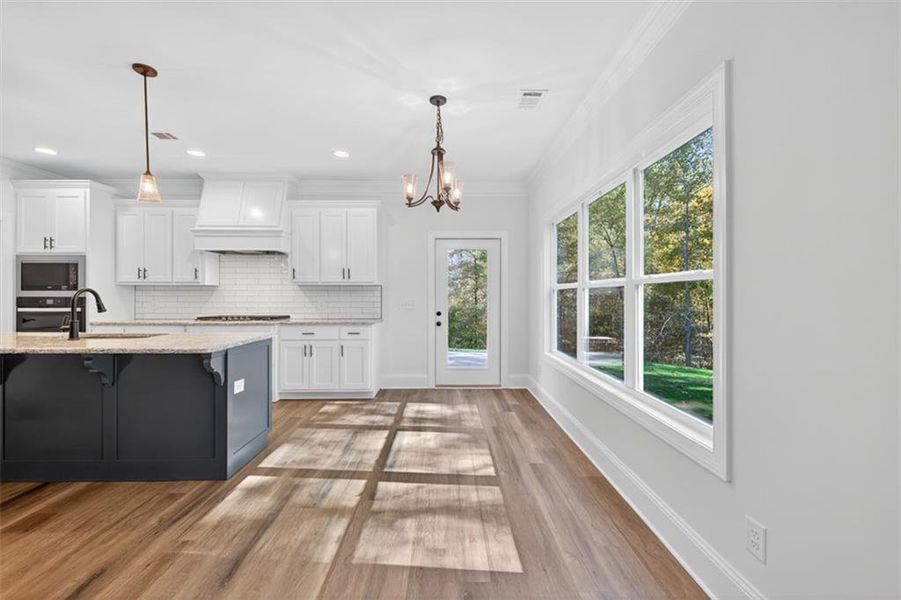 Image 84 of a home in .