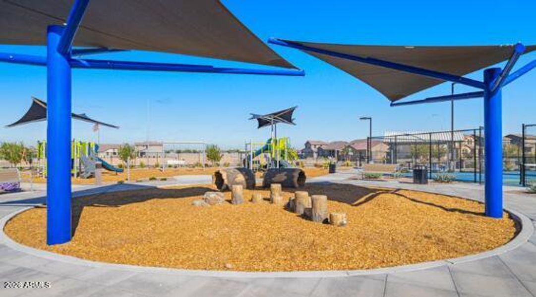 Parkside Los Cielos Community