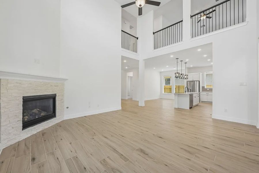 Spacious, unfurnished interior of a new home in Wood Leaf Reserve, Tomball (Image 21). Spacious, unfurnished interior of a new home in Wood Leaf Reserve, Tomball (Image 21).