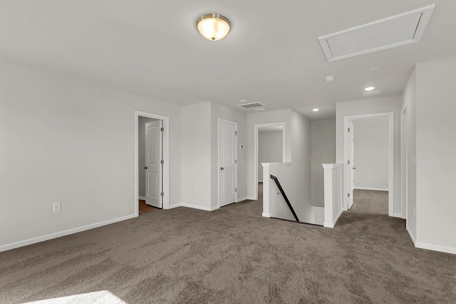 Similar Washington floorplan shown for inspiration - features and finishes vary Similar Washington floorplan shown for inspiration - features and finishes vary