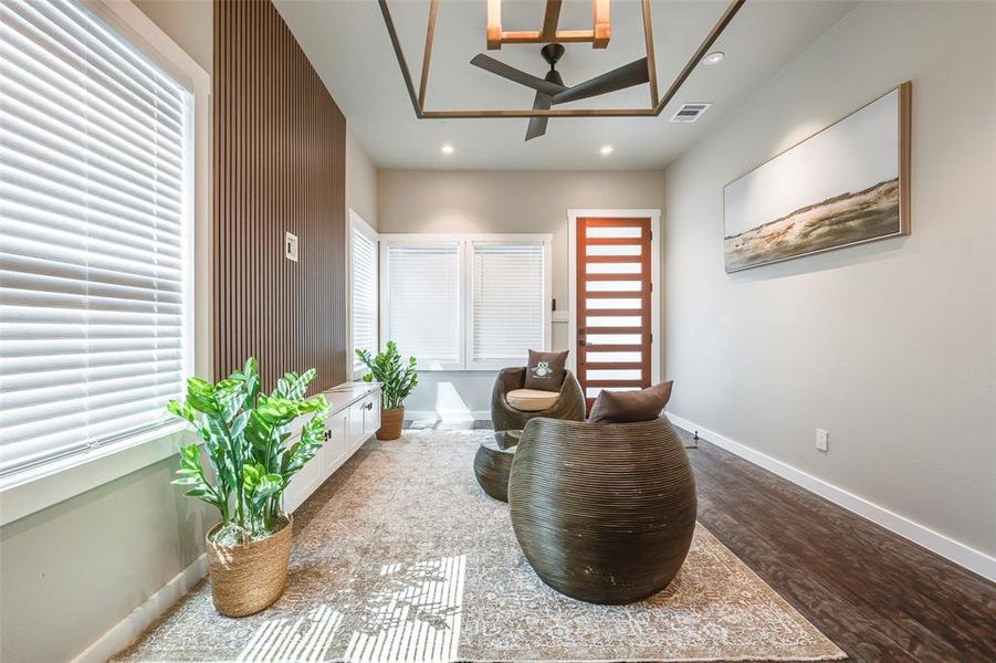 Entryway with recessed lighting, a ceiling fan, and wood finished floors