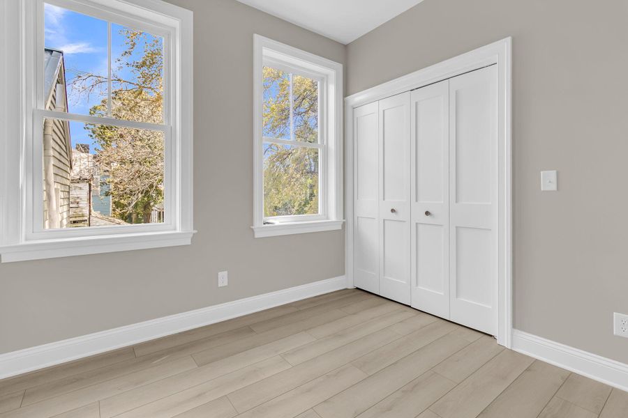 Spacious, unfurnished interior of a new home in , Charleston (Image 19).