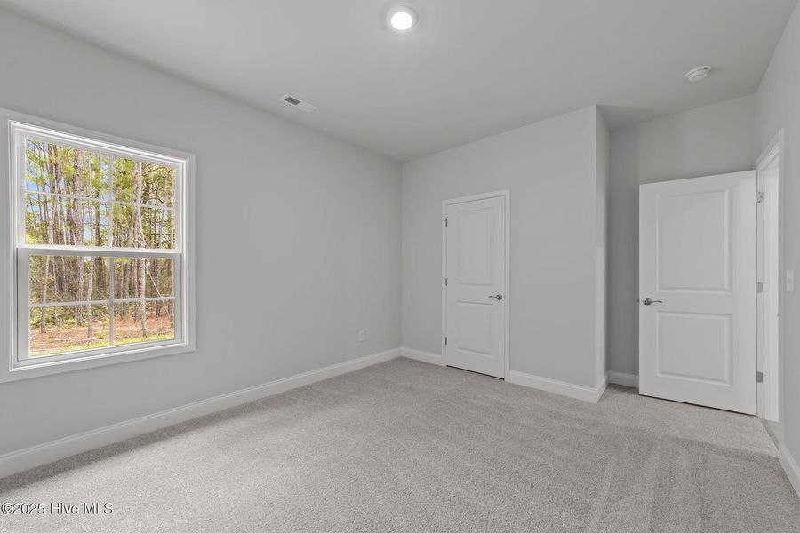 Spacious, unfurnished interior of a new home in Rutledge, Shallotte (Image 17).