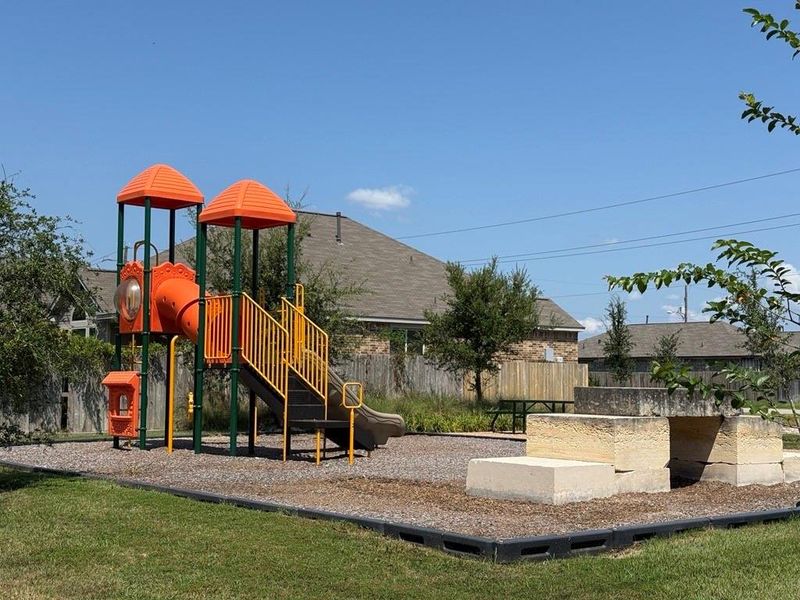 Community amenities in Splendora Fields, Splendora (Image 20).
