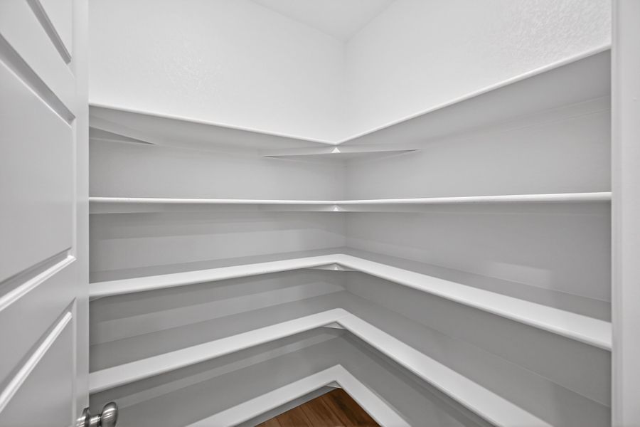 Spacious, unfurnished interior of a new home in The Aurora Highlands, Aurora (Image 14). Spacious, unfurnished interior of a new home in The Aurora Highlands, Aurora (Image 14).