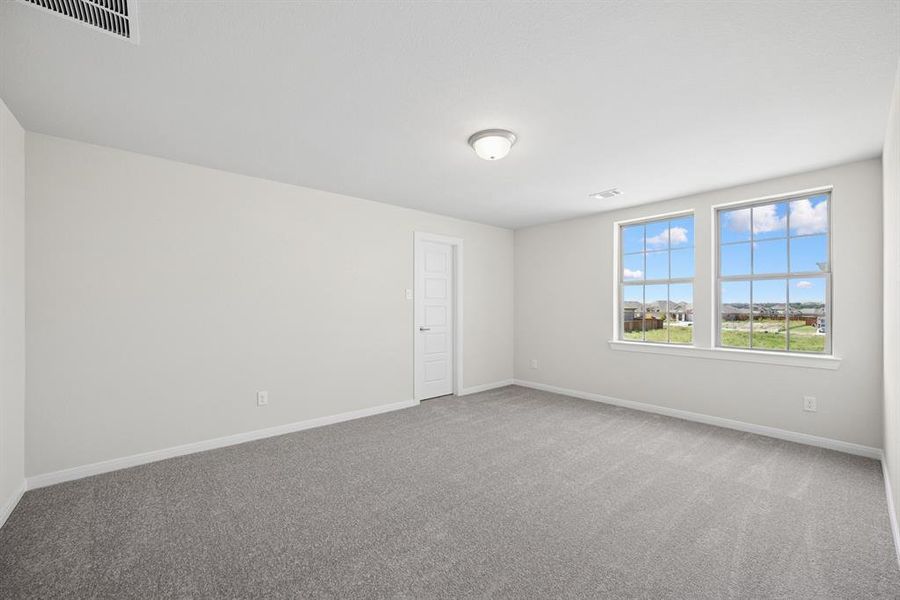 Spacious, unfurnished interior of a new home in Creekshaw – Classic, Royse City (Image 20). Spacious, unfurnished interior of a new home in Creekshaw – Classic, Royse City (Image 20).