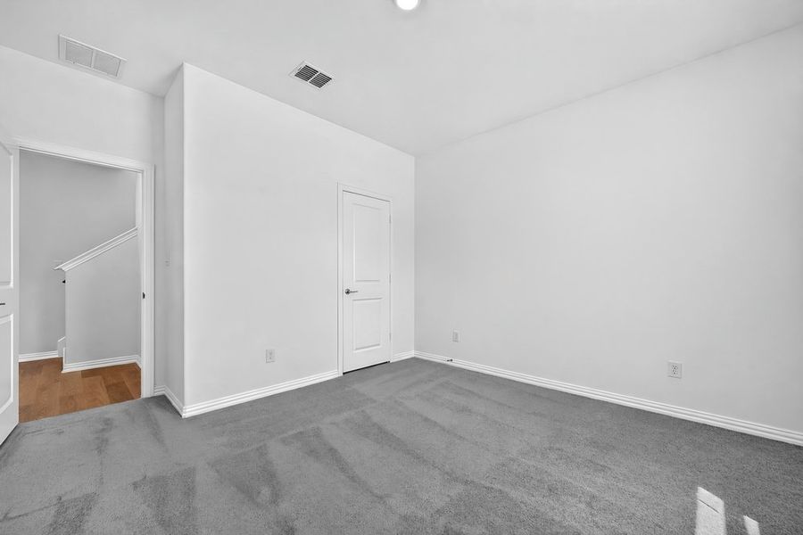Spacious, unfurnished interior of a new home in Parks at Foster Crossing, Anna (Image 23).