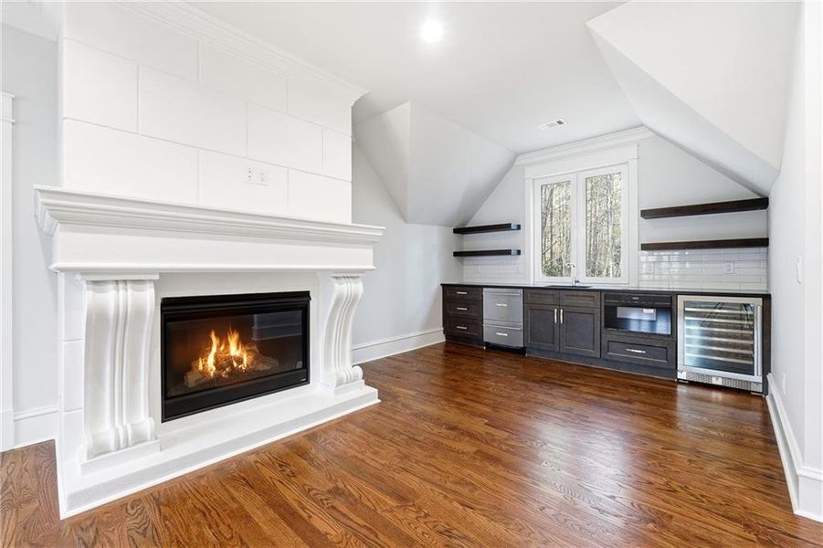 Image 47 of a home in .