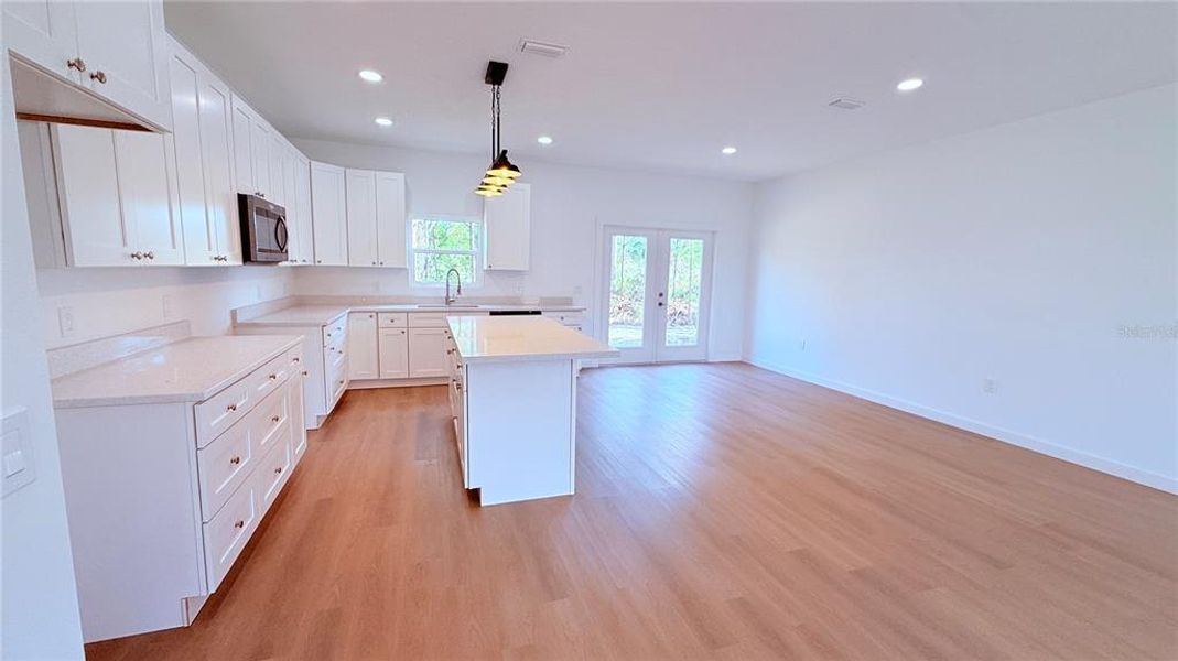 Spacious, unfurnished interior of a new home in , Lake Placid (Image 10).