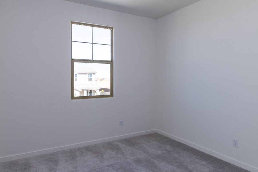 Spacious, unfurnished interior of a new home in Rancho Santa Rosa, Maricopa (Image 20).