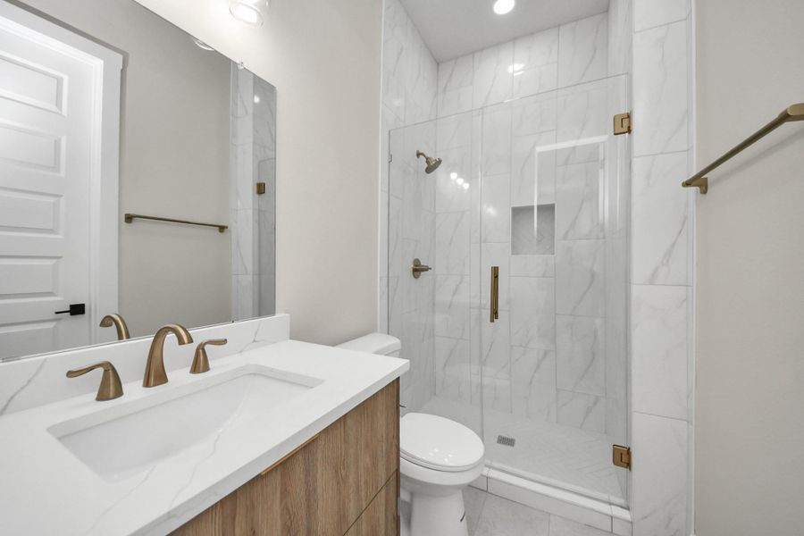 Second full bathroom on the second floor Second full bathroom on the second floor