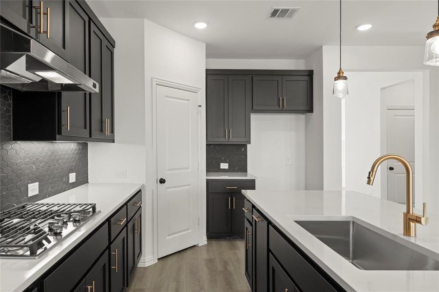 08. 745 Waterhouse - Kitchen (3) 08. 745 Waterhouse - Kitchen (3)