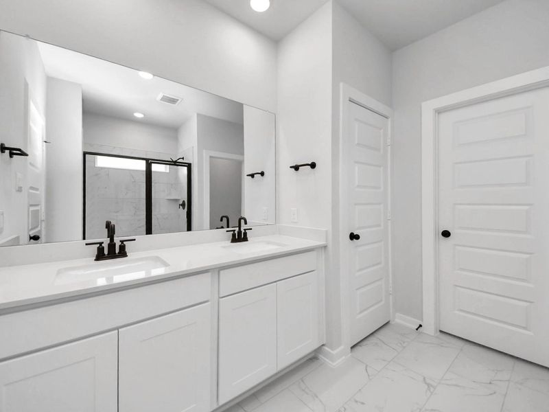 Furnished interior view inside a new home in River Ranch Meadows, Dayton (Image 13).