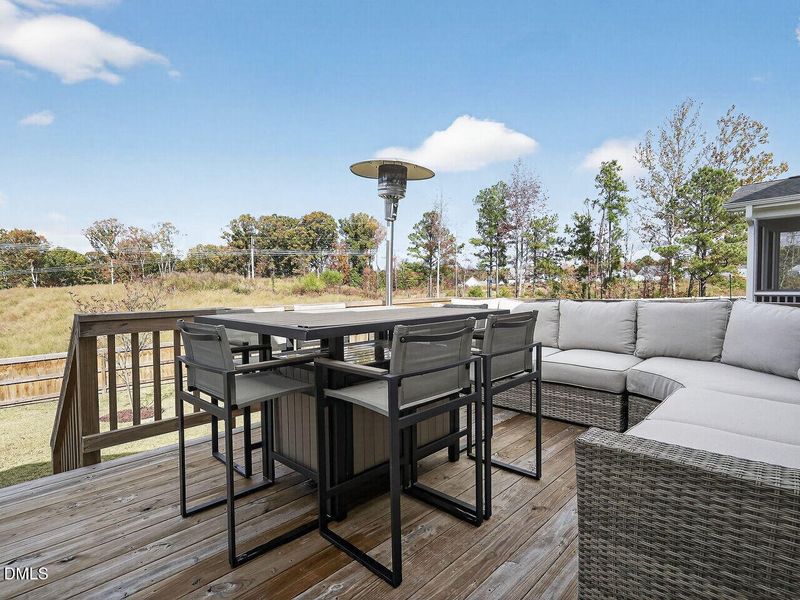 033-1280x960-deck 033-1280x960-deck