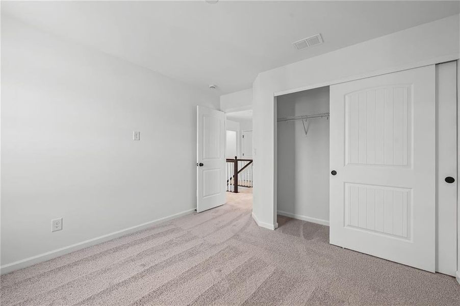 Spacious, unfurnished interior of a new home in Sage Woods, Dallas (Image 16).