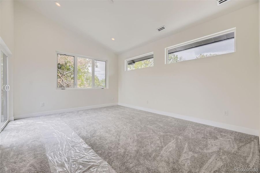 Spacious, unfurnished interior of a new home in , Denver (Image 31).