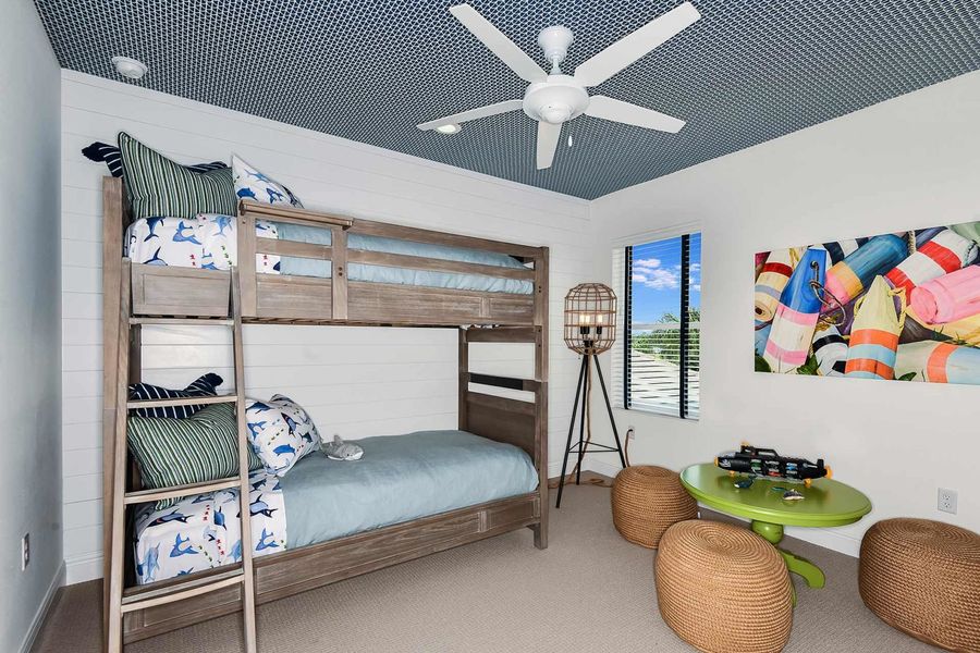 Representative furnished interior of a home built from the Heritage 2 by Neal Communities in Grand Park, Sarasota (Image 17).