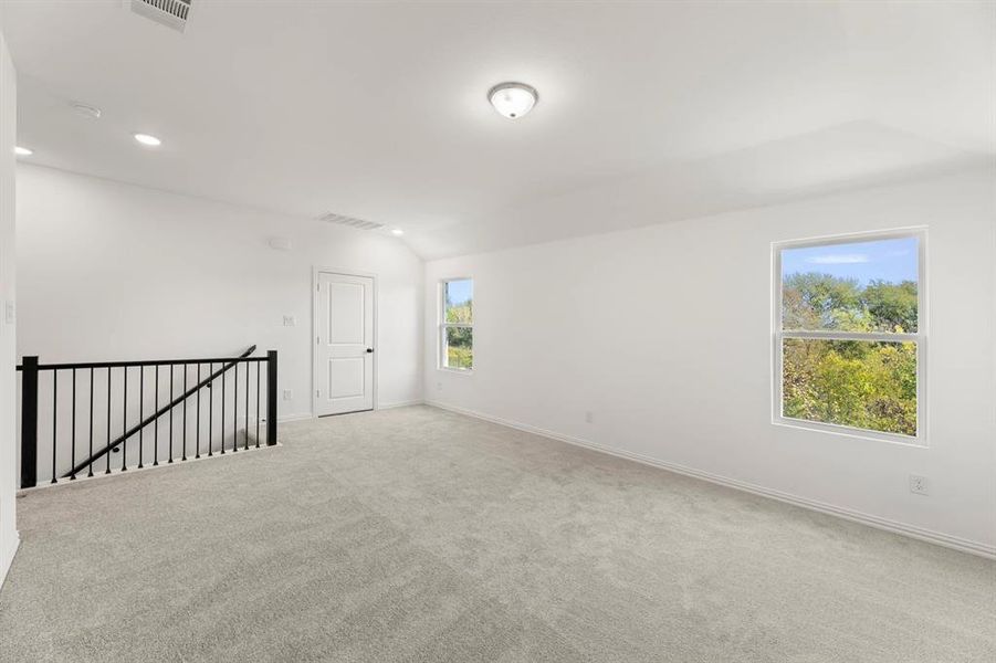 Spacious, unfurnished interior of a new home in Meadow Park, Melissa (Image 15). Spacious, unfurnished interior of a new home in Meadow Park, Melissa (Image 15).