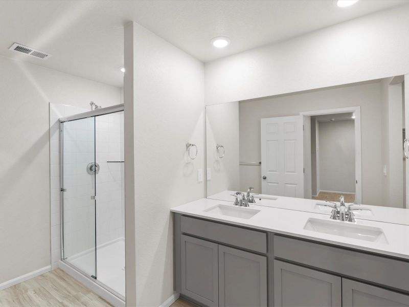 Furnished interior view inside a new home in Horizon Uptown: The Meadow Collection, Aurora (Image 5). Furnished interior view inside a new home in Horizon Uptown: The Meadow Collection, Aurora (Image 5).