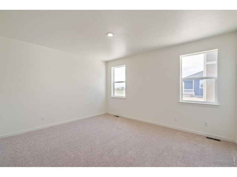 Spacious, unfurnished interior of a new home in Westgate, Greeley (Image 11).