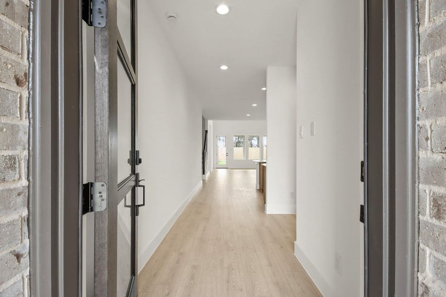 Spacious, unfurnished interior of a new home in Mill Creek Estates, Magnolia (Image 27).