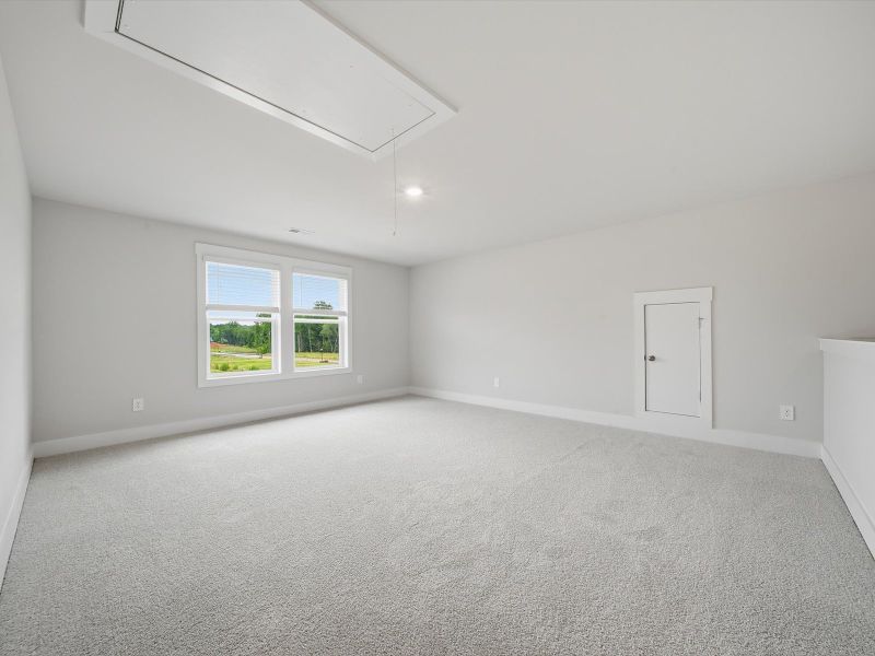 Spacious, unfurnished interior of a new home in Crossing at Abner Creek, Greer (Image 14). Spacious, unfurnished interior of a new home in Crossing at Abner Creek, Greer (Image 14).