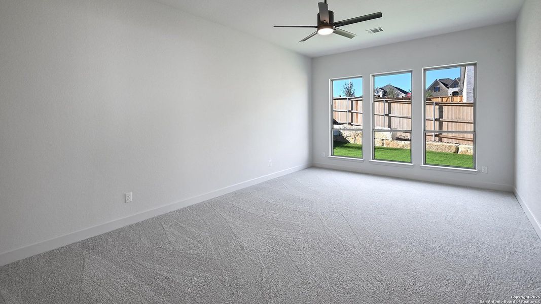 Spacious, unfurnished interior of a new home in Mayfair 50', New Braunfels (Image 14). Spacious, unfurnished interior of a new home in Mayfair 50', New Braunfels (Image 14).