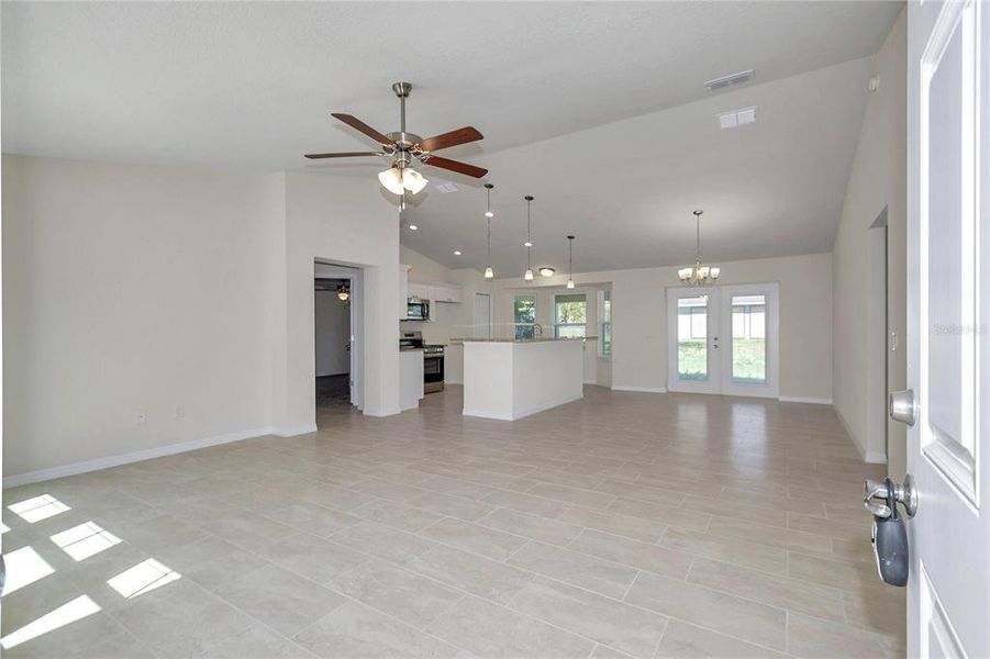Spacious, unfurnished interior of a new home in , Summerfield (Image 19).