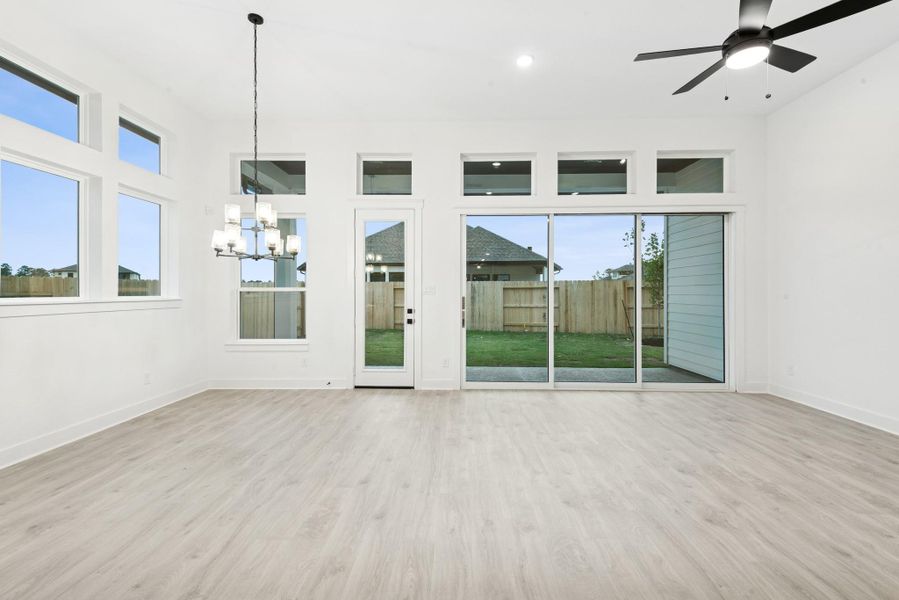 Spacious, unfurnished interior of a new home in ARTAVIA 50' Homesites, Conroe (Image 25).