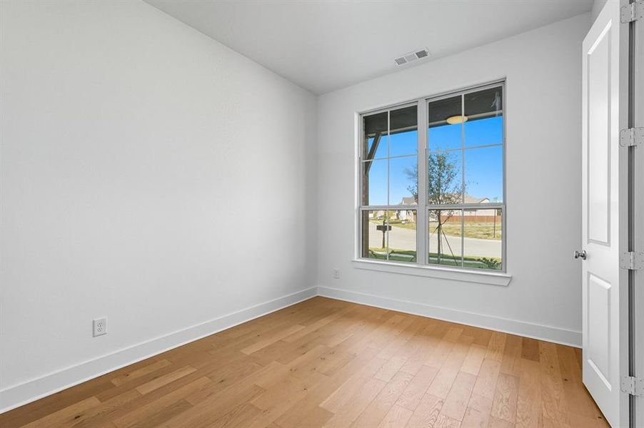 Spacious, unfurnished interior of a new home in Sonoma Verde: 70ft. lots, McLendon-Chisholm (Image 17). Spacious, unfurnished interior of a new home in Sonoma Verde: 70ft. lots, McLendon-Chisholm (Image 17).