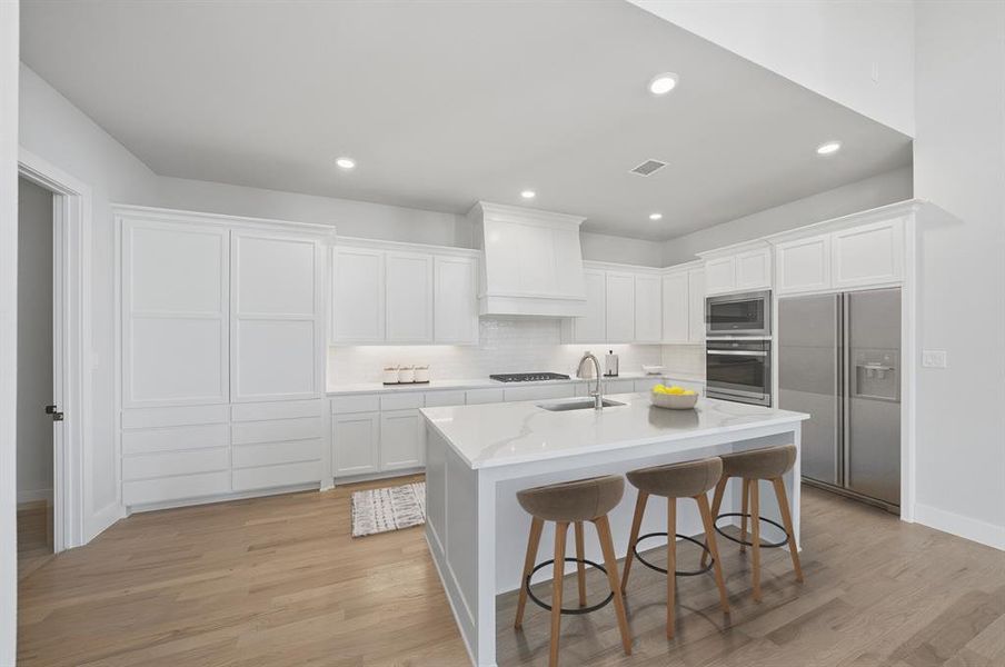Furnished interior view inside a new home in Quail Hollow, Rockwall (Image 7).