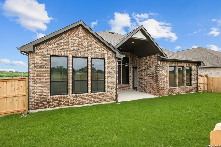 Exterior details and patio area of a home in Buffalo Crossing, Cibolo (Image 3).