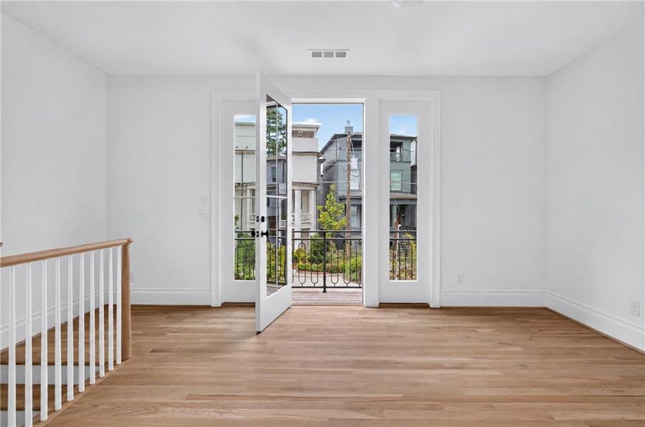 Spacious, unfurnished interior of a new home in , Atlanta (Image 64). Spacious, unfurnished interior of a new home in , Atlanta (Image 64).