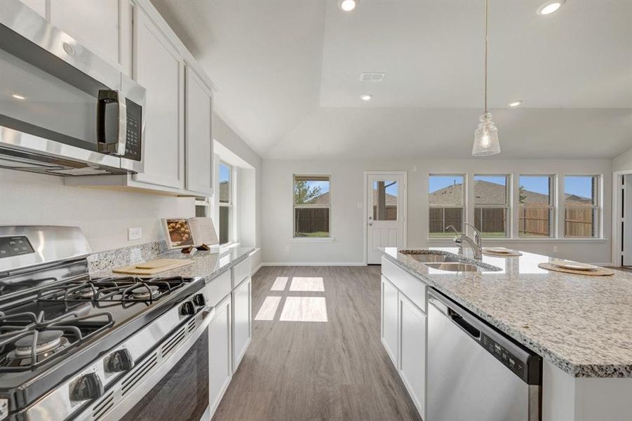Furnished interior view inside a new home in Mobberly Farms, Pilot Point (Image 9).