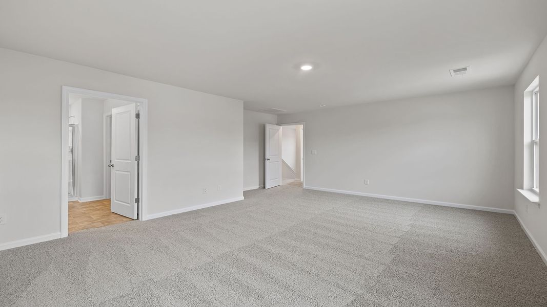 Spacious, unfurnished interior of a new home in Durbin Meadows Traditions, Fountain Inn (Image 30). Spacious, unfurnished interior of a new home in Durbin Meadows Traditions, Fountain Inn (Image 30).