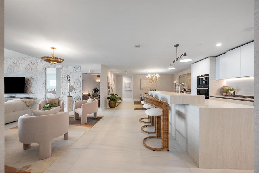 Kitchen/Foyer