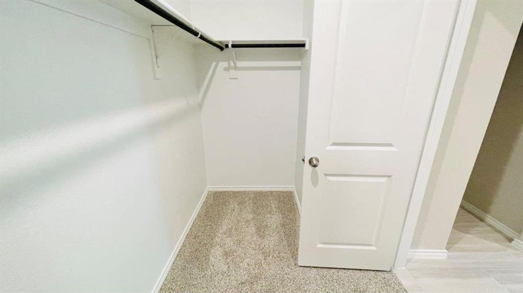 Spacious, unfurnished interior of a new home in Sunnycreek, Fort Worth (Image 13). Spacious, unfurnished interior of a new home in Sunnycreek, Fort Worth (Image 13).