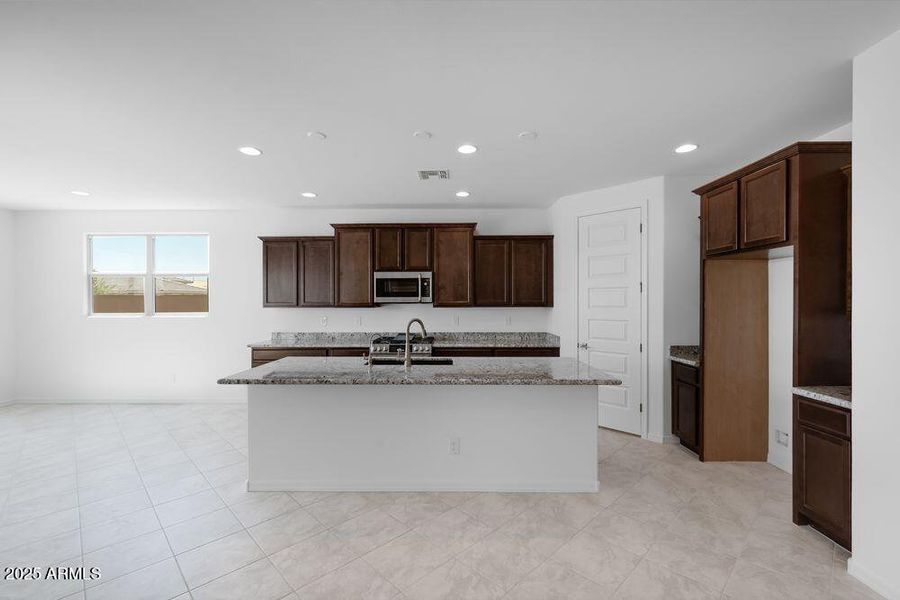 hj-az-phoenix-asante-passage-yellowstone hj-az-phoenix-asante-passage-yellowstone