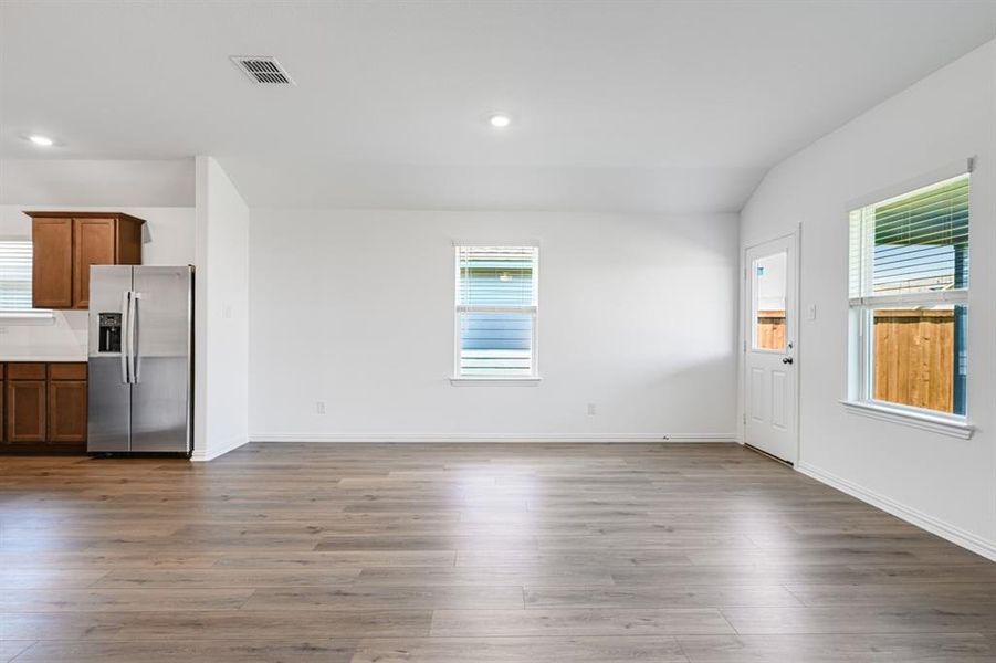 Spacious, unfurnished interior of a new home in River Ridge, Crandall (Image 15). Spacious, unfurnished interior of a new home in River Ridge, Crandall (Image 15).