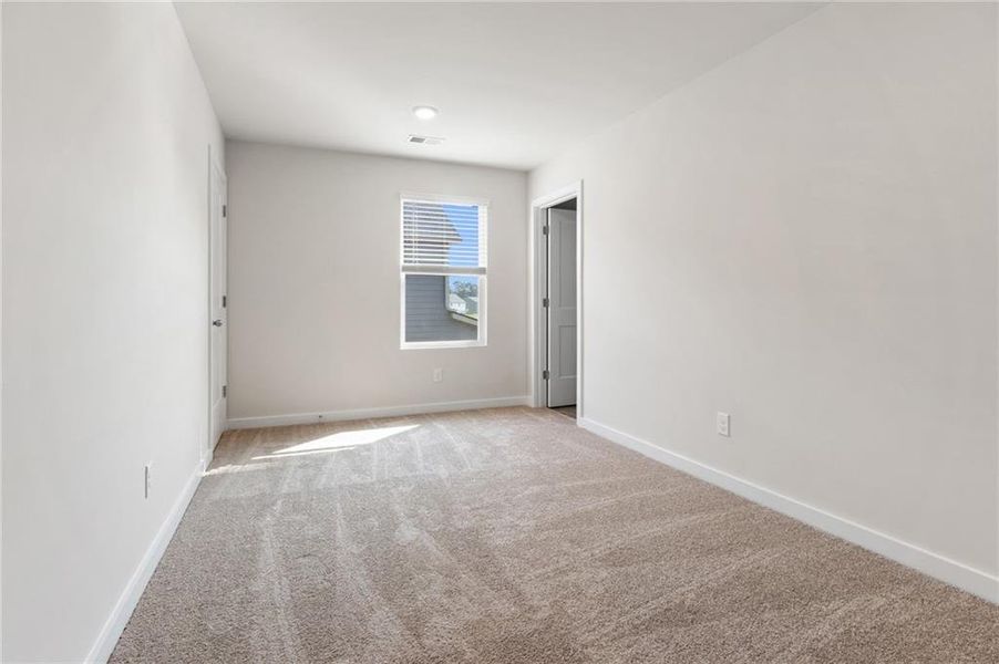 Spacious, unfurnished interior of a new home in Southern Hills, McDonough (Image 22). Spacious, unfurnished interior of a new home in Southern Hills, McDonough (Image 22).