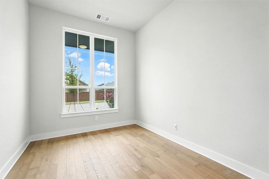 Spacious, unfurnished interior of a new home in Sonoma Verde: 60ft. lots, McLendon-Chisholm (Image 17). Spacious, unfurnished interior of a new home in Sonoma Verde: 60ft. lots, McLendon-Chisholm (Image 17).