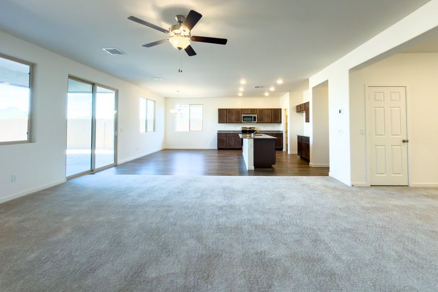 Spacious, unfurnished interior of a new home in Rancho Mirage, Maricopa (Image 30). Spacious, unfurnished interior of a new home in Rancho Mirage, Maricopa (Image 30).