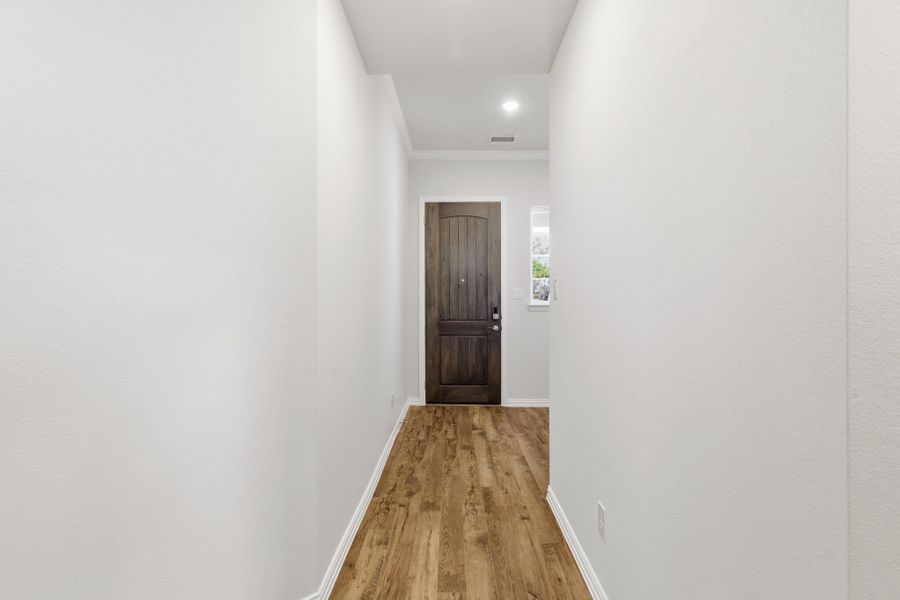 Spacious, unfurnished interior of a new home in Elevon, Lavon (Image 21).